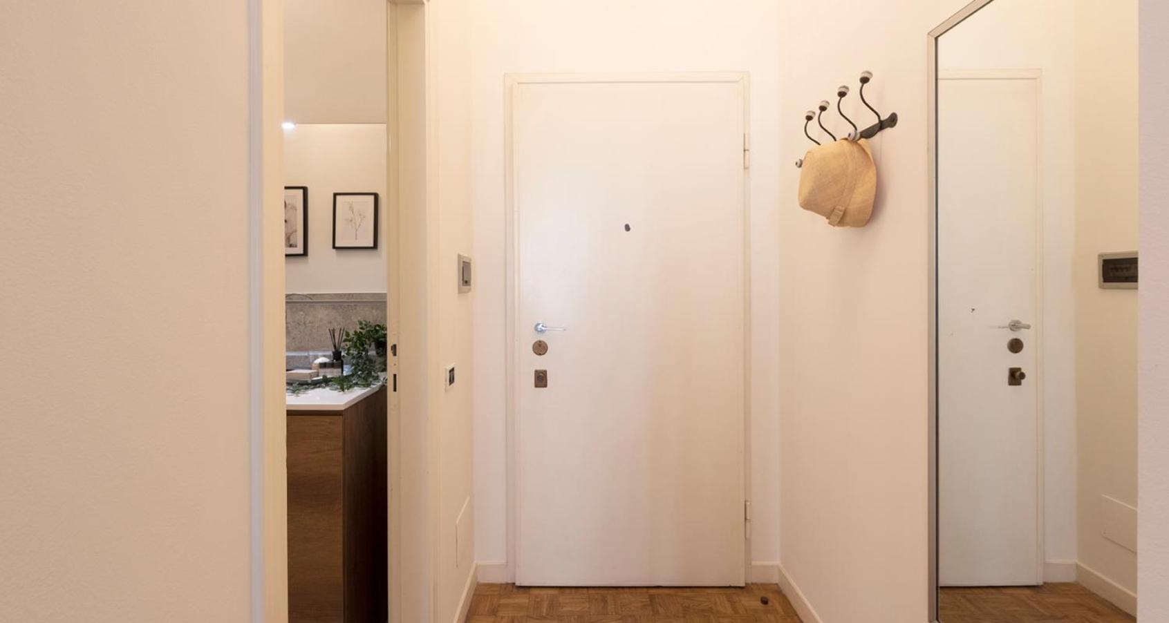 Charming Joivy Flat Next To Duomo Di 코모 외부 사진